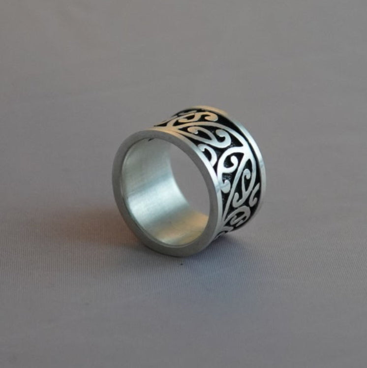 Mangōpare Ring